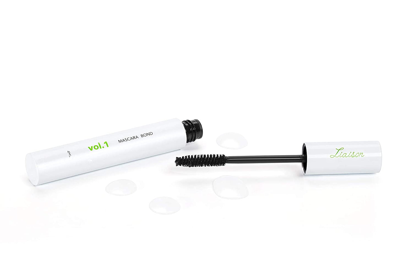 2-in-1 mascara with an ultra-nourishing lash serum