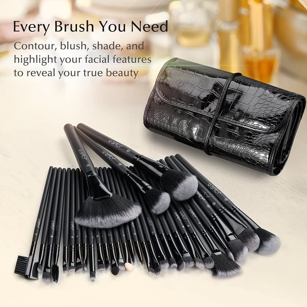 Set of 32 makeup brushes, black