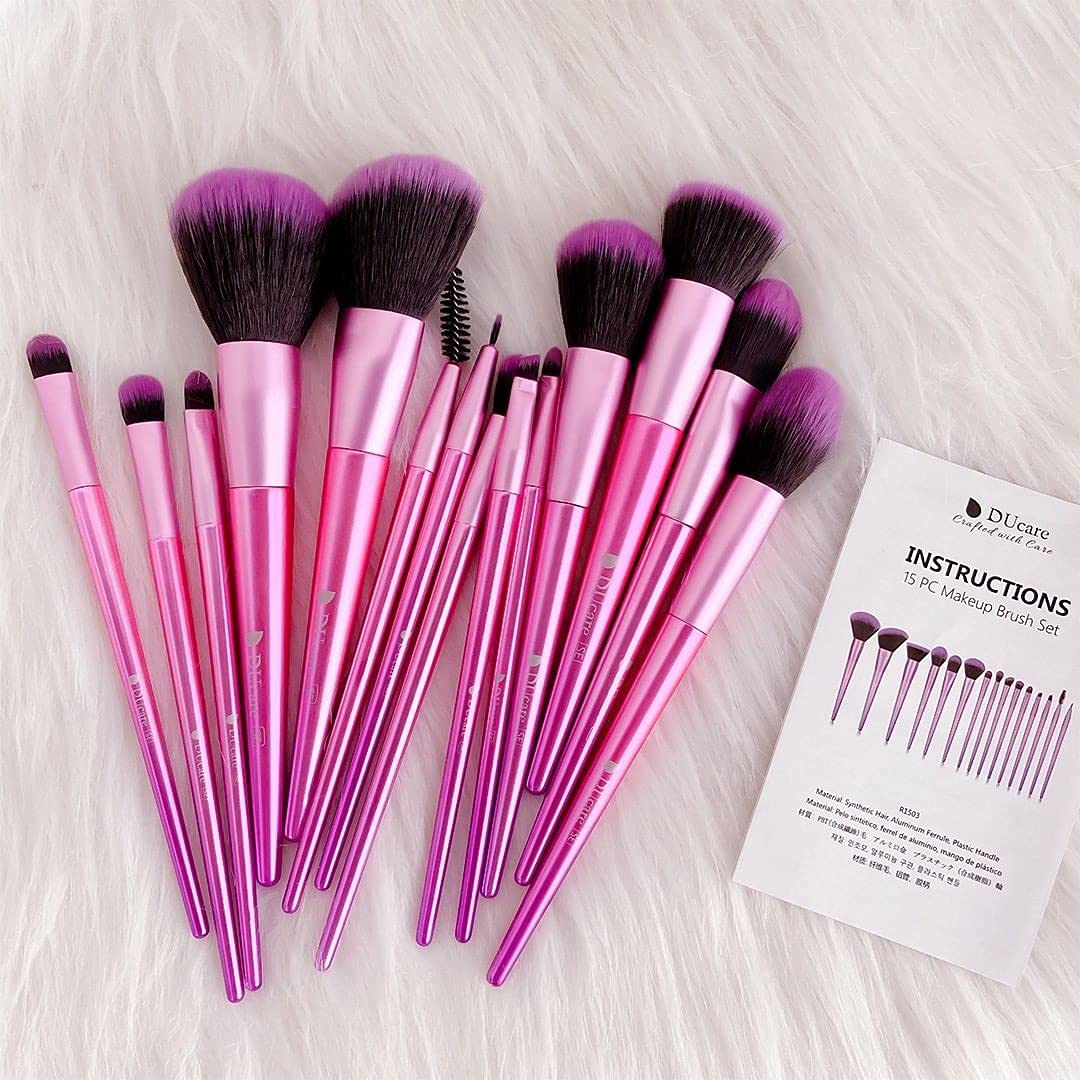 15 Piece Makeup Brush Set, Rose Red