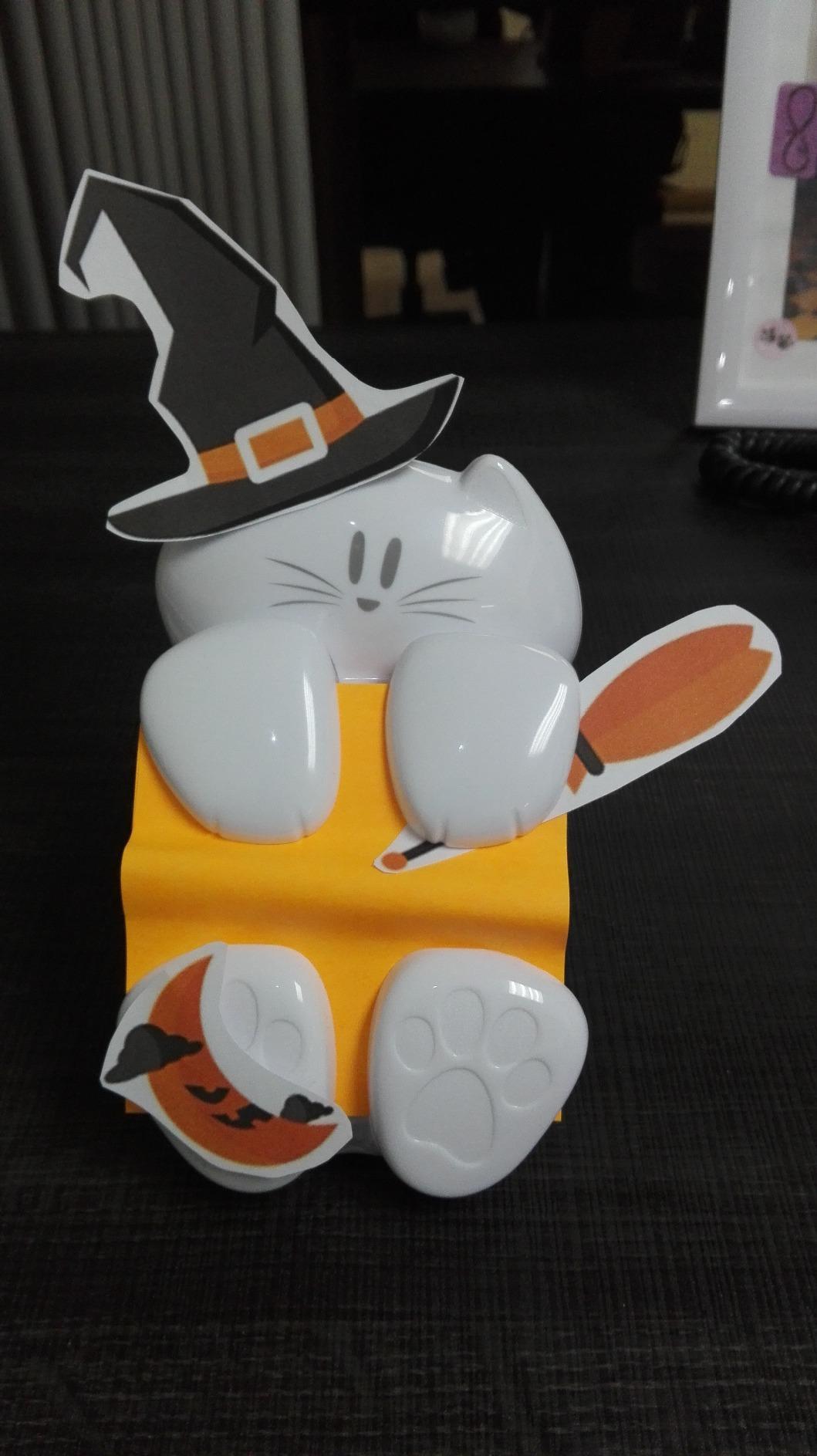 Cat Pop-up Note Dispenser, 3 x 3 Inches, color: white