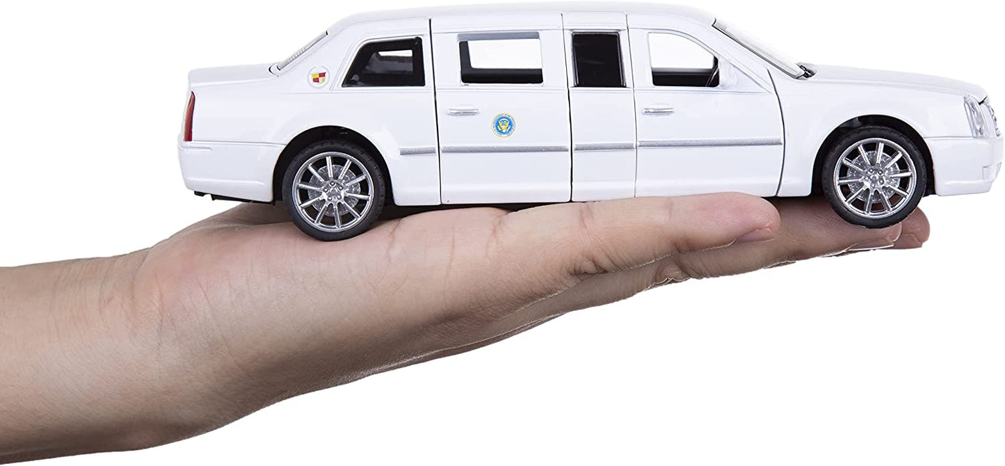 1:32 elongated presidential limousine toy, (Color:White)