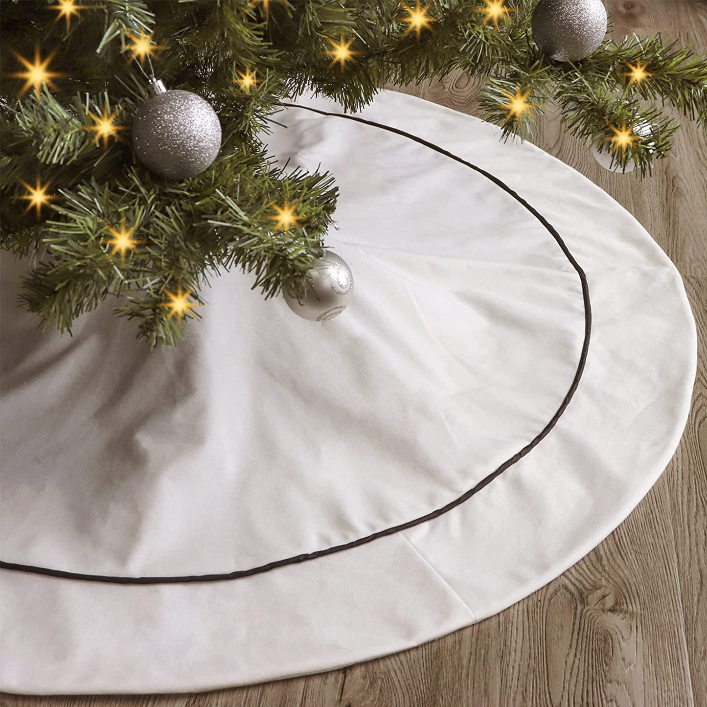 White Plush Christmas Tree Skirt 48 Inch