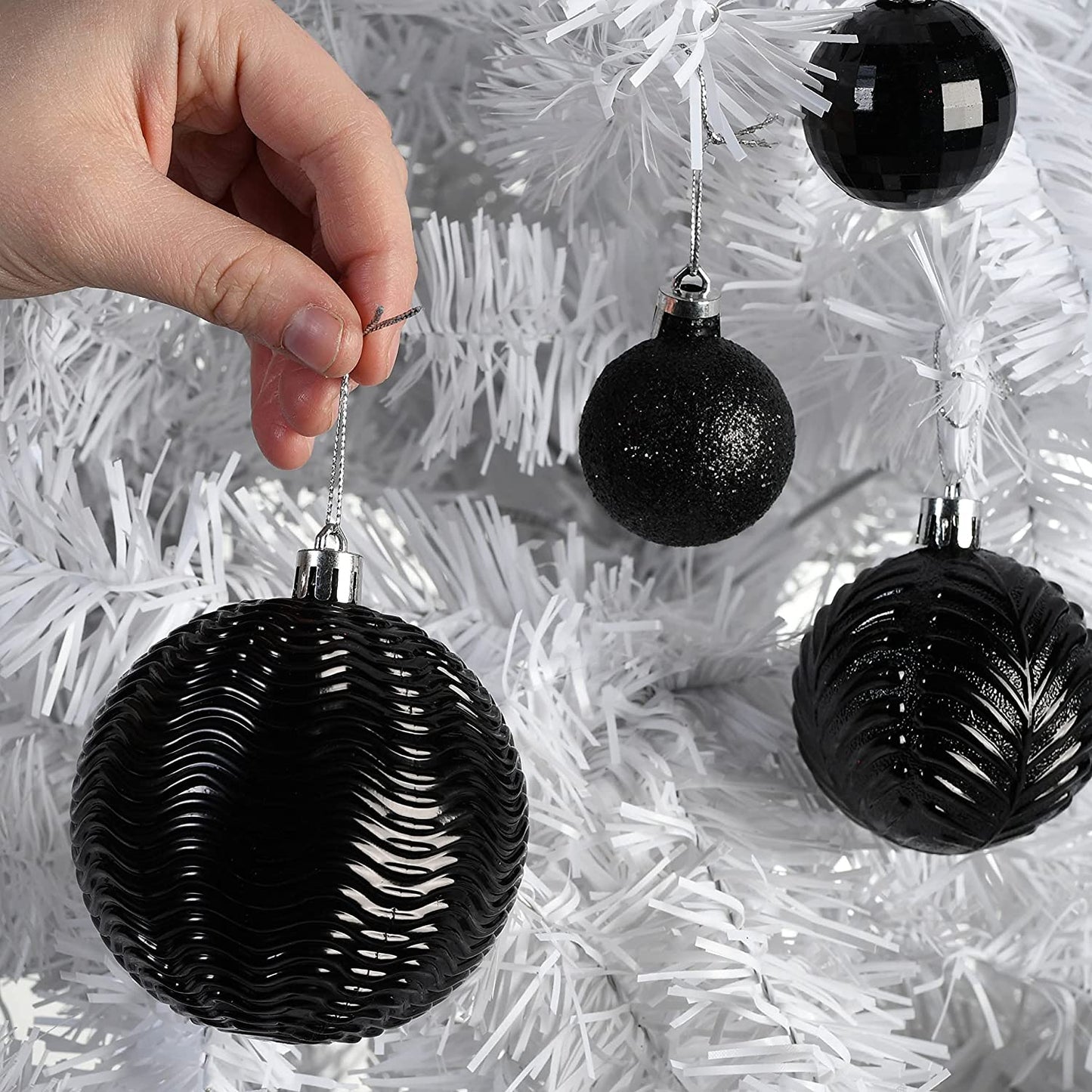 Christmas ball ornaments (black) | 36 pieces