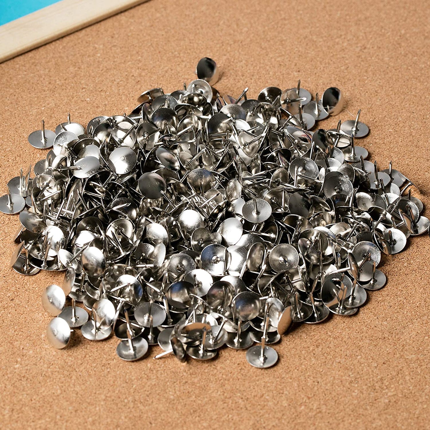 Flat silver thumbtacks, 500-Pack