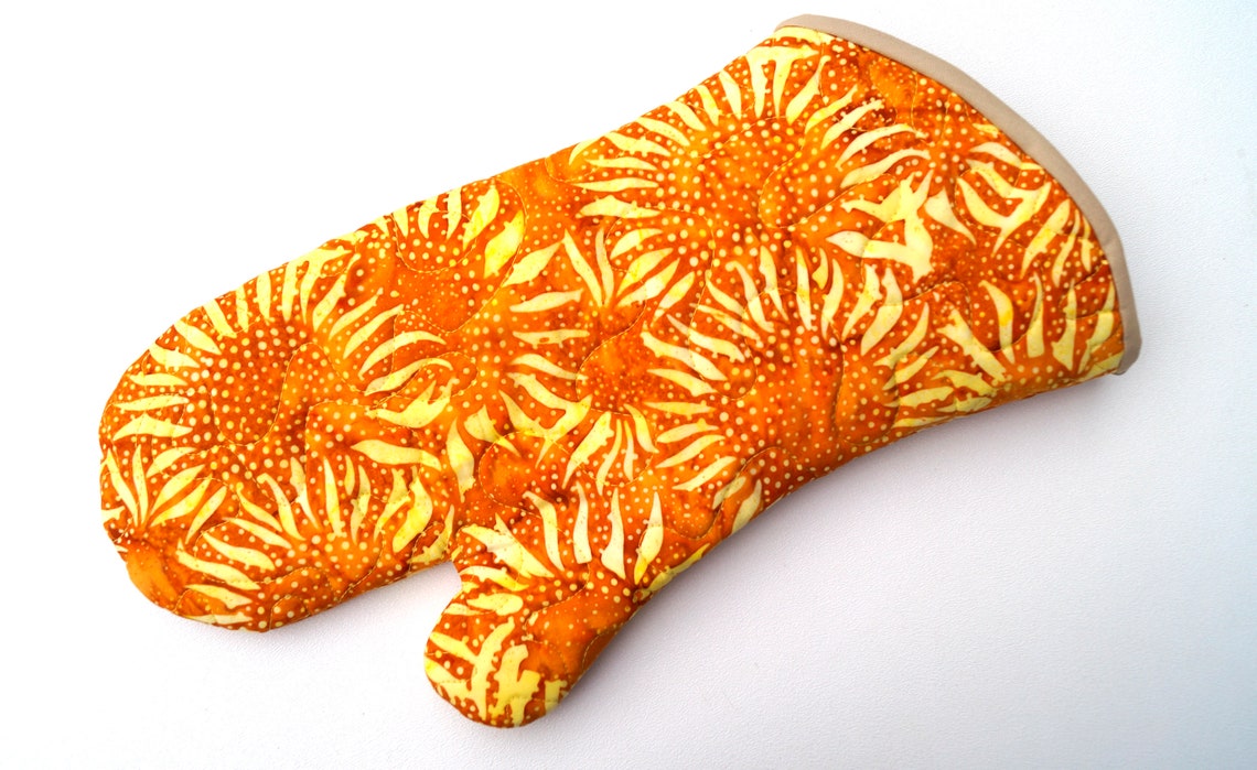 Yellow and Orange Sunflower Quilted Oven Mitt (No Hanging Tab)