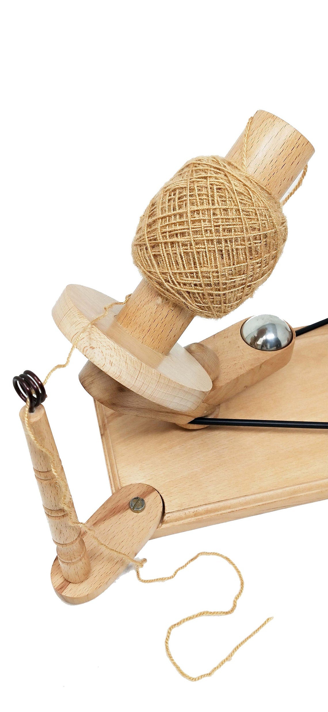 Ball winder with wheel, 14.5 cm and rope holder, maple wood