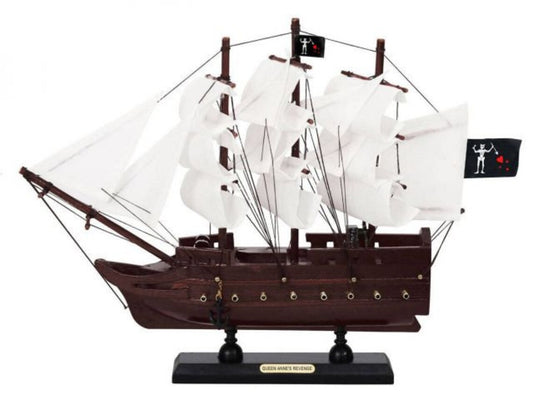 Model Pirate Ship, Color White Sails, 12 inches