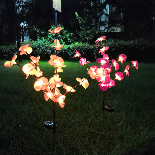 2 pieces of solar garden lights