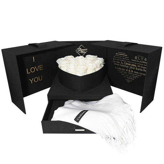 Open heart gift box with 16 preserved roses, White