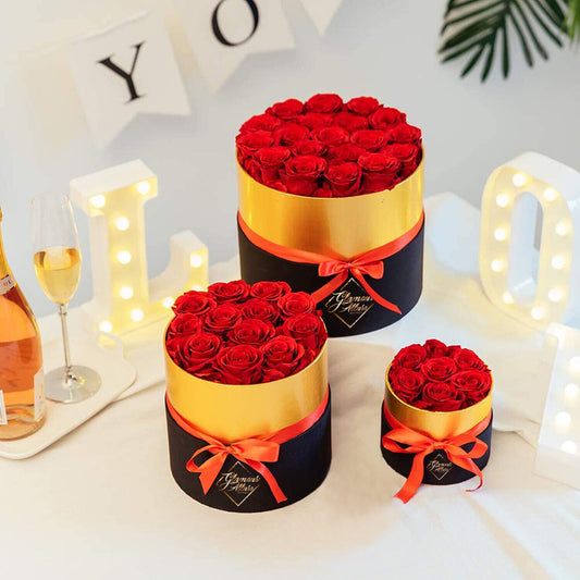 Preserved real roses in a gift box - 7 roses